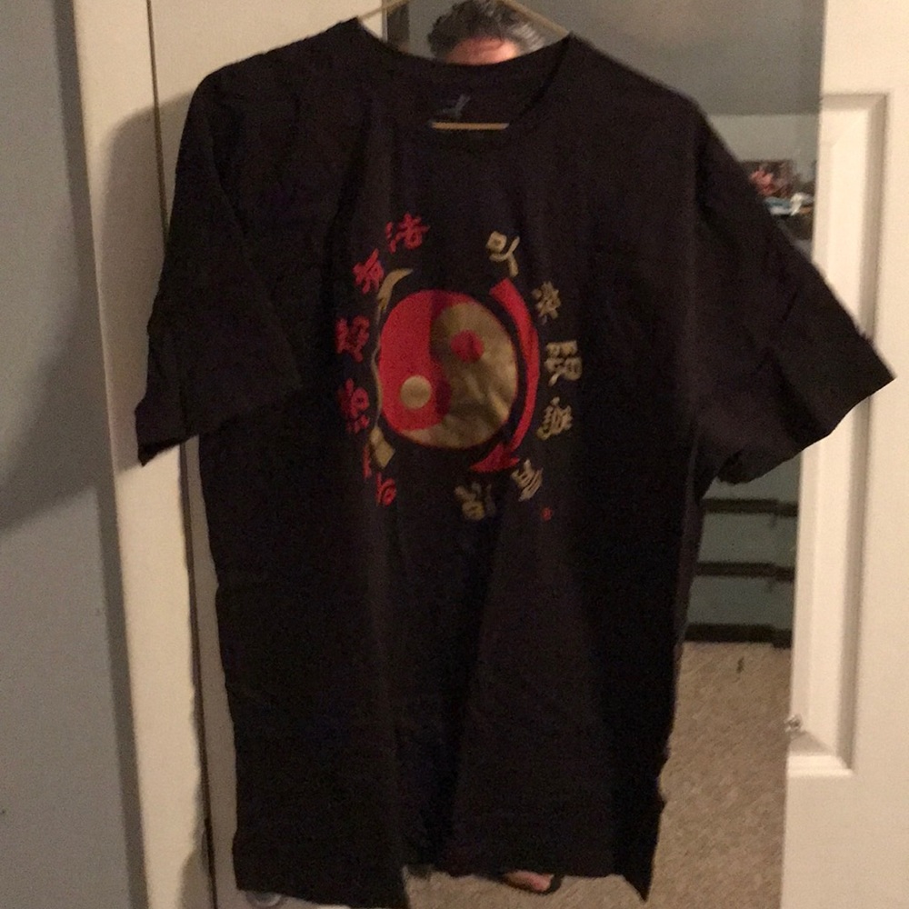 Bruce Lee official T-shirt. XL